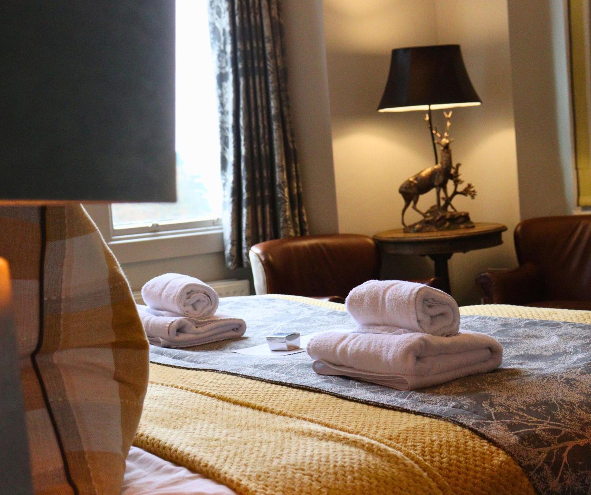 The Gateway Hotel เคนดัล ภายนอก รูปภาพ